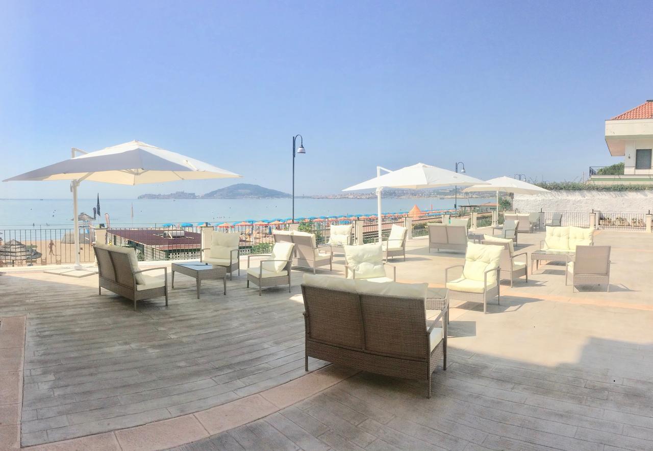 Klaton Beach Hotel فورميا المظهر الخارجي الصورة